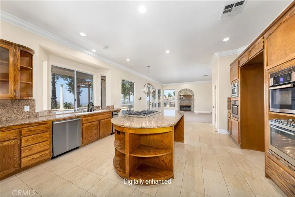 7007 Golden Vale Drive, Riverside, California 92506 home-pic-44