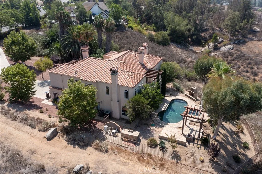7007 Golden Vale Drive, Riverside, California 92506 home-pic-5