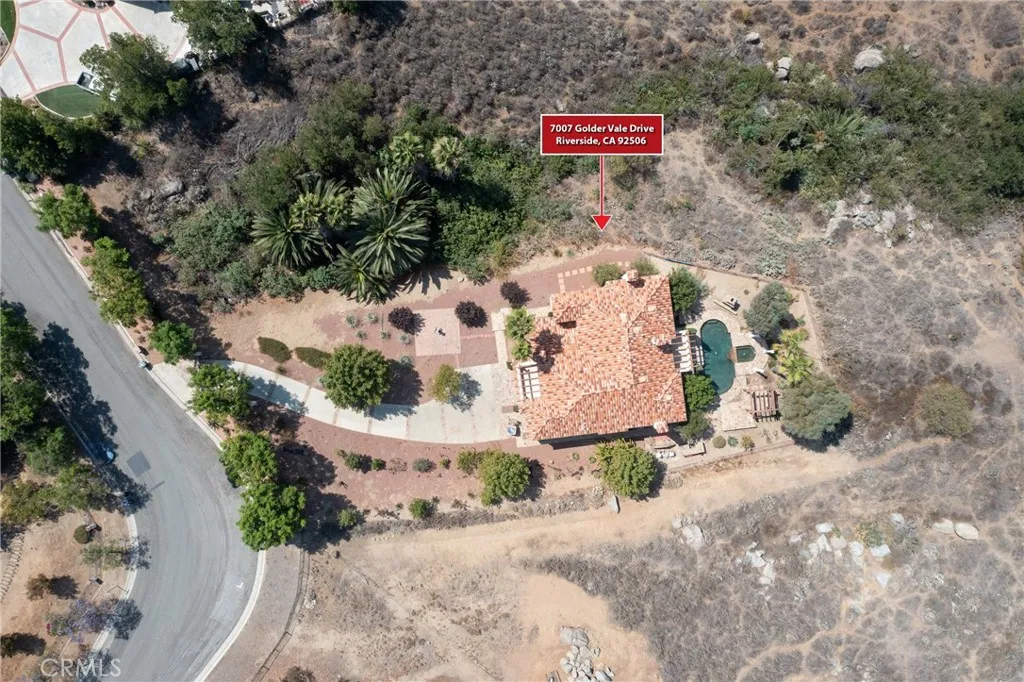 7007 Golden Vale Drive, Riverside, California 92506 home-pic-10