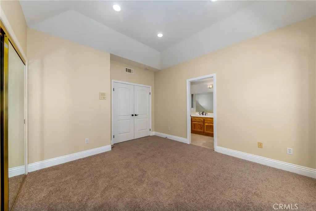 7007 Golden Vale Drive, Riverside, California 92506 home-pic-31