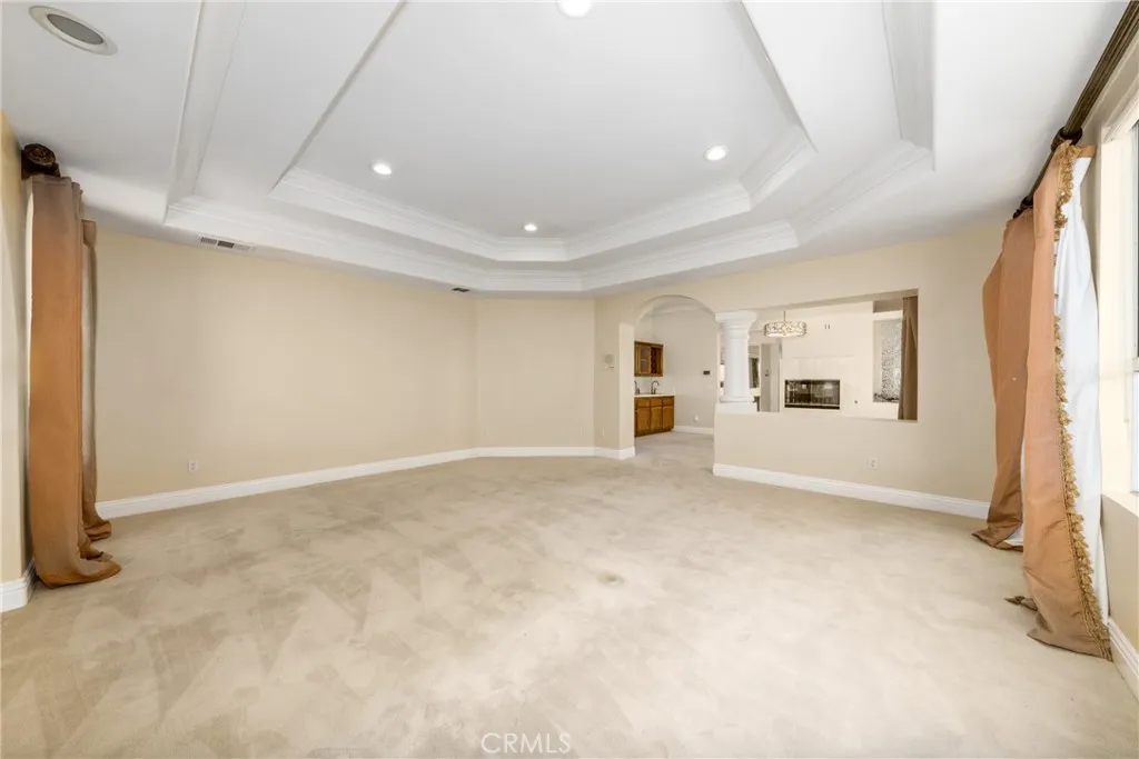7007 Golden Vale Drive, Riverside, California 92506 home-pic-59