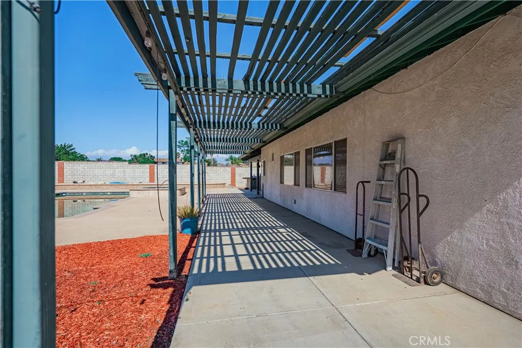 5853 Aurora Avenue, Jurupa Valley, California 91752 home-pic-30
