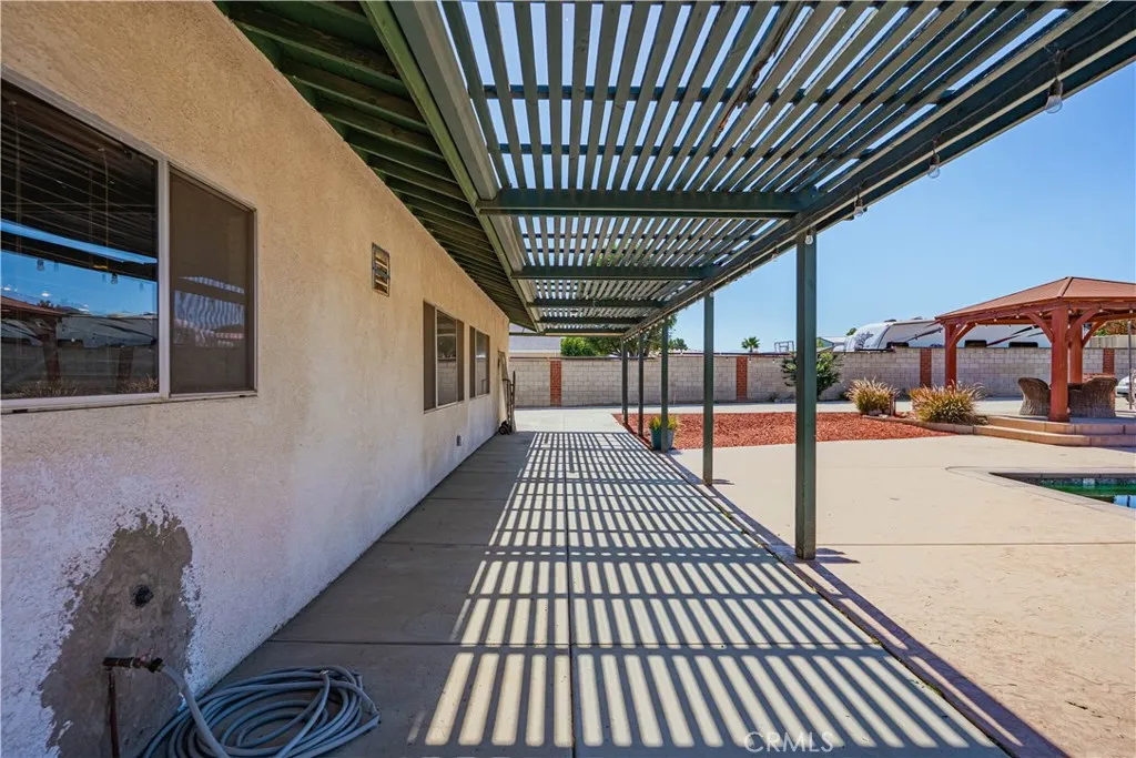 5853 Aurora Avenue, Jurupa Valley, California 91752 home-pic-24