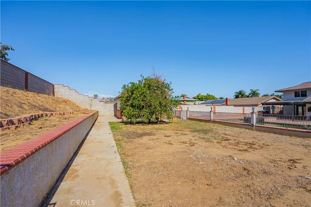 5853 Aurora Avenue, Jurupa Valley, California 91752 home-pic-32