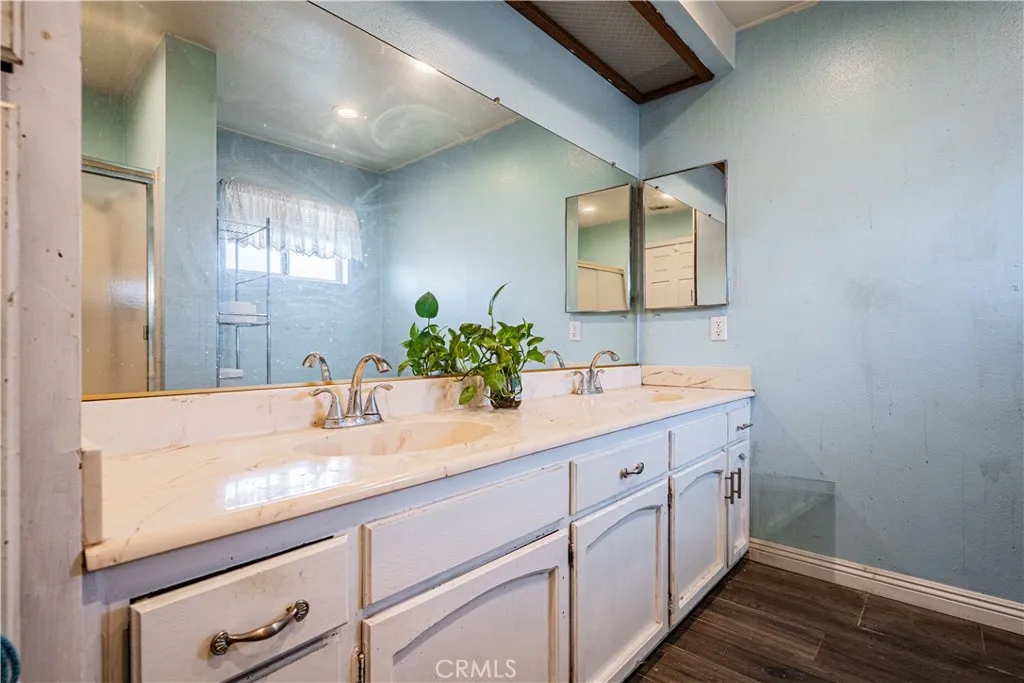 5853 Aurora Avenue, Jurupa Valley, California 91752 home-pic-14