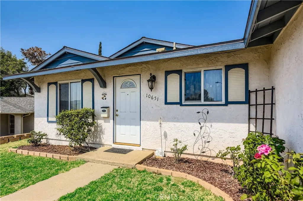 10651 Trigal Way, Santee, California 92071 home-pic-1