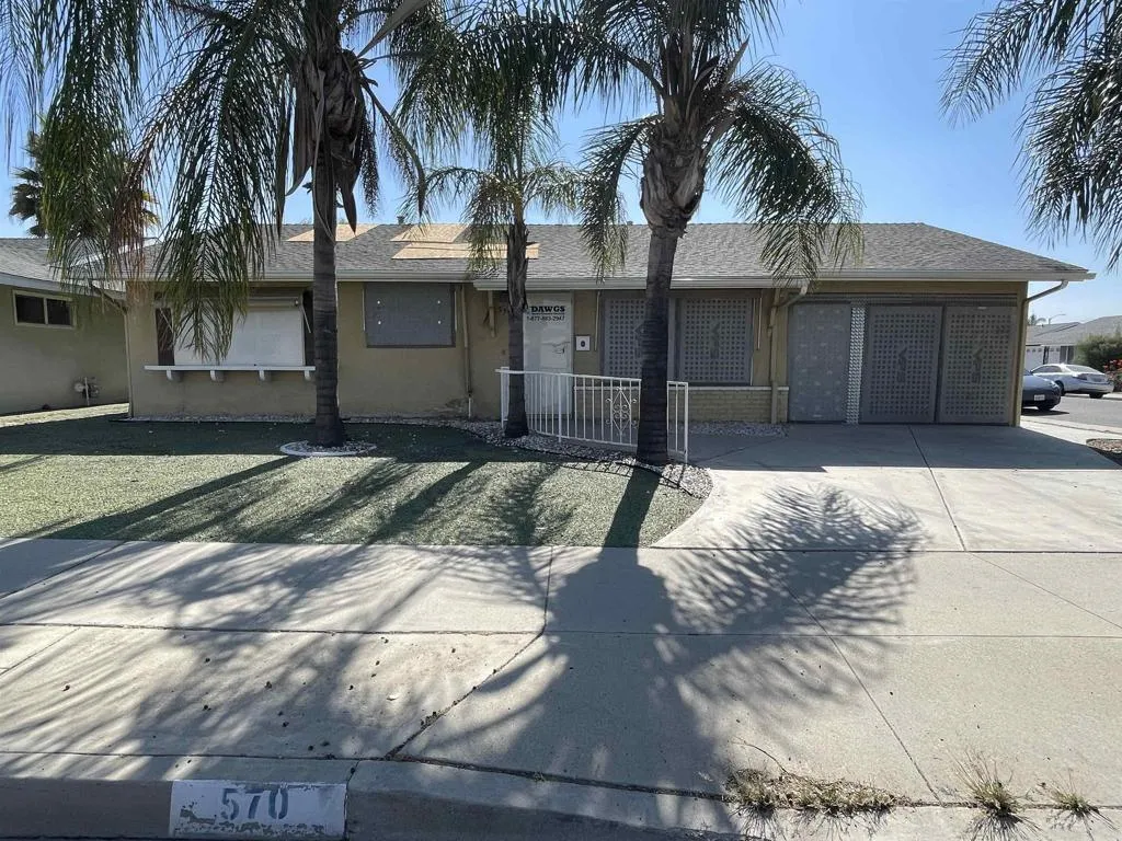 570 S Lyon Avenue, Hemet, California 92543, 2 Bedrooms Bedrooms, ,2 BathroomsBathrooms,Residential,For Sale,Lyon,NDP2508169