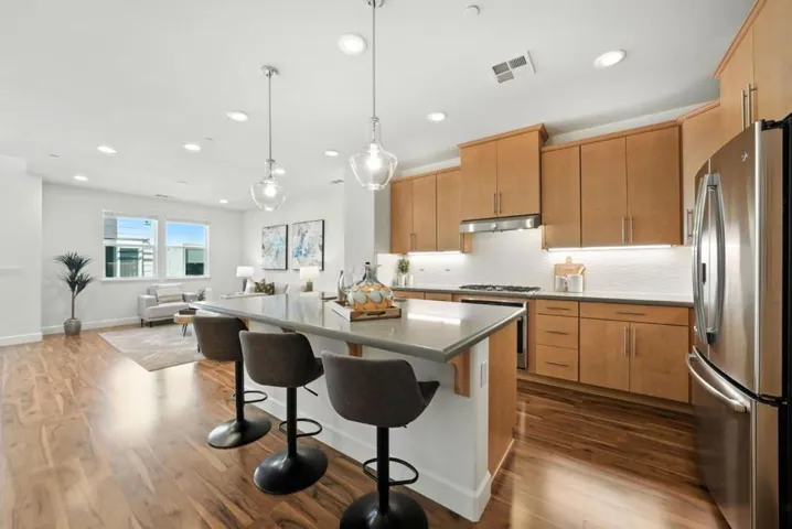 319 Charles Morris Terrace, Sunnyvale, California 94085