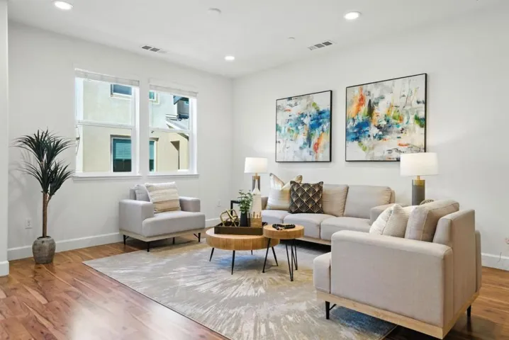 319 Charles Morris Terrace, Sunnyvale, California 94085