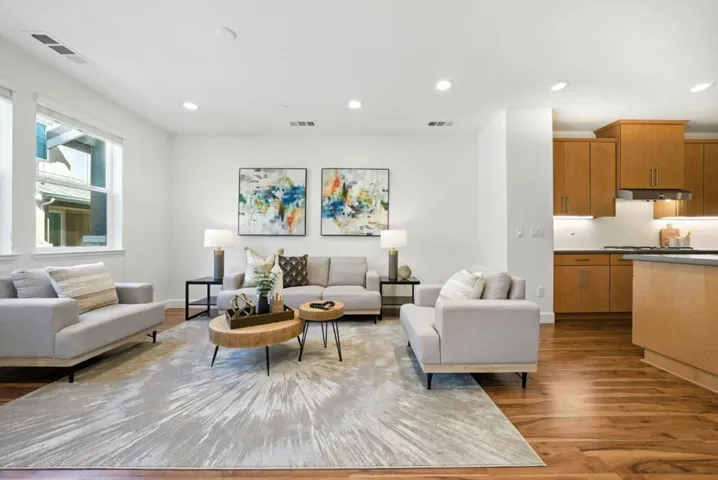 319 Charles Morris Terrace, Sunnyvale, California 94085