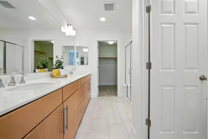 319 Charles Morris Terrace, Sunnyvale, California 94085