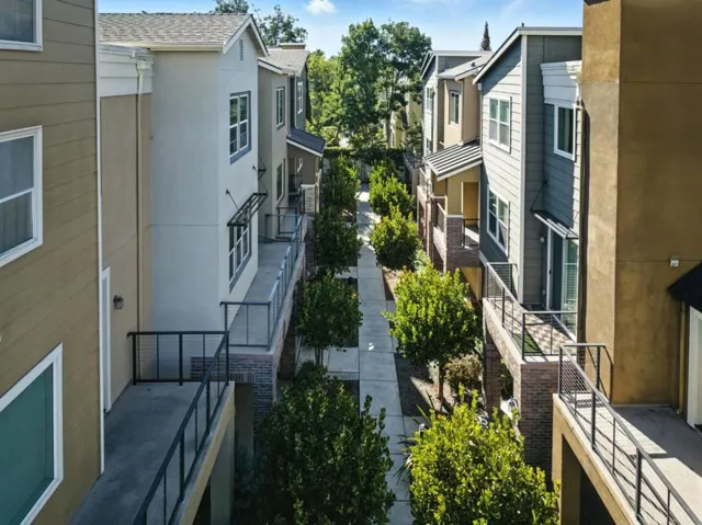 319 Charles Morris Terrace, Sunnyvale, California 94085