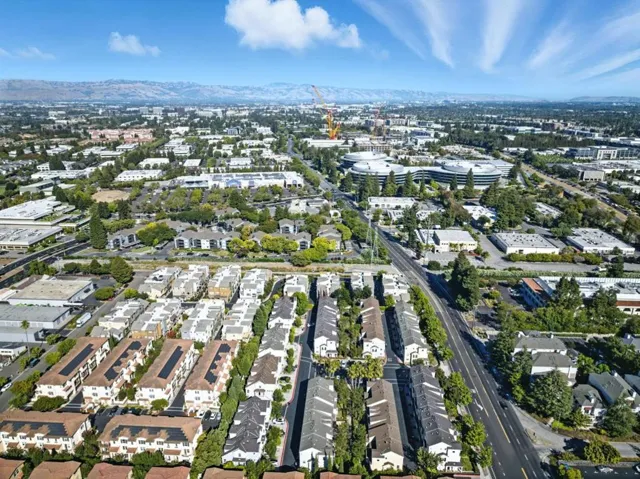 319 Charles Morris Terrace, Sunnyvale, California 94085