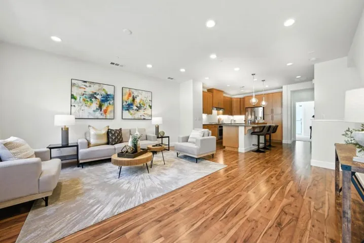 319 Charles Morris Terrace, Sunnyvale, California 94085
