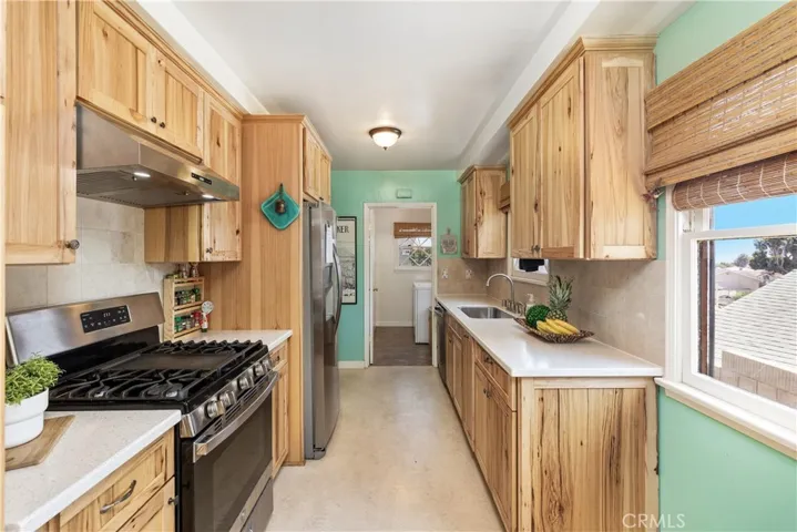 1911 Elanita Drive, San Pedro, California 90732