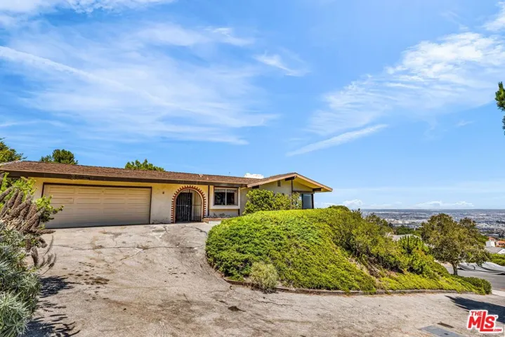 29857 Knoll View Drive, Rancho Palos Verdes, California 90275