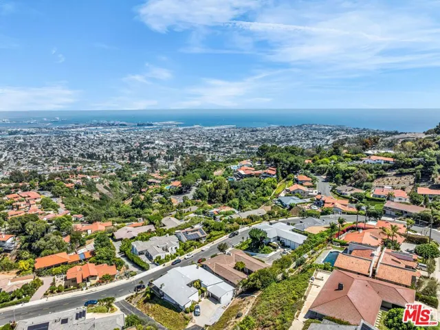29857 Knoll View Drive, Rancho Palos Verdes, California 90275