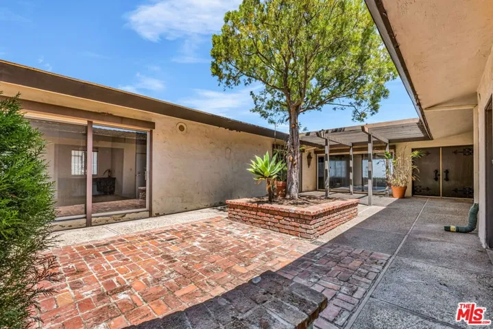 29857 Knoll View Drive, Rancho Palos Verdes, California 90275