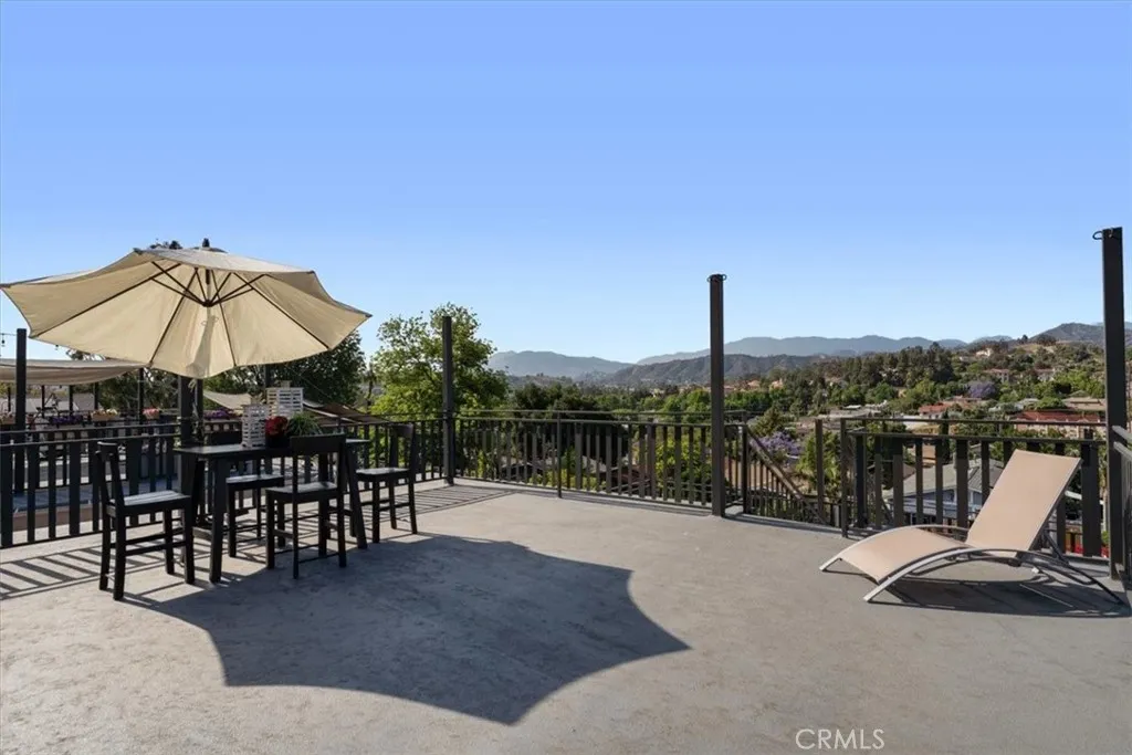 4854 Buchanan, Los Angeles, California 90042 home-pic-34