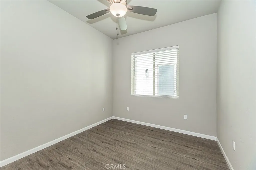 6008 E Sussex Way, Fresno, California 93727 home-pic-45