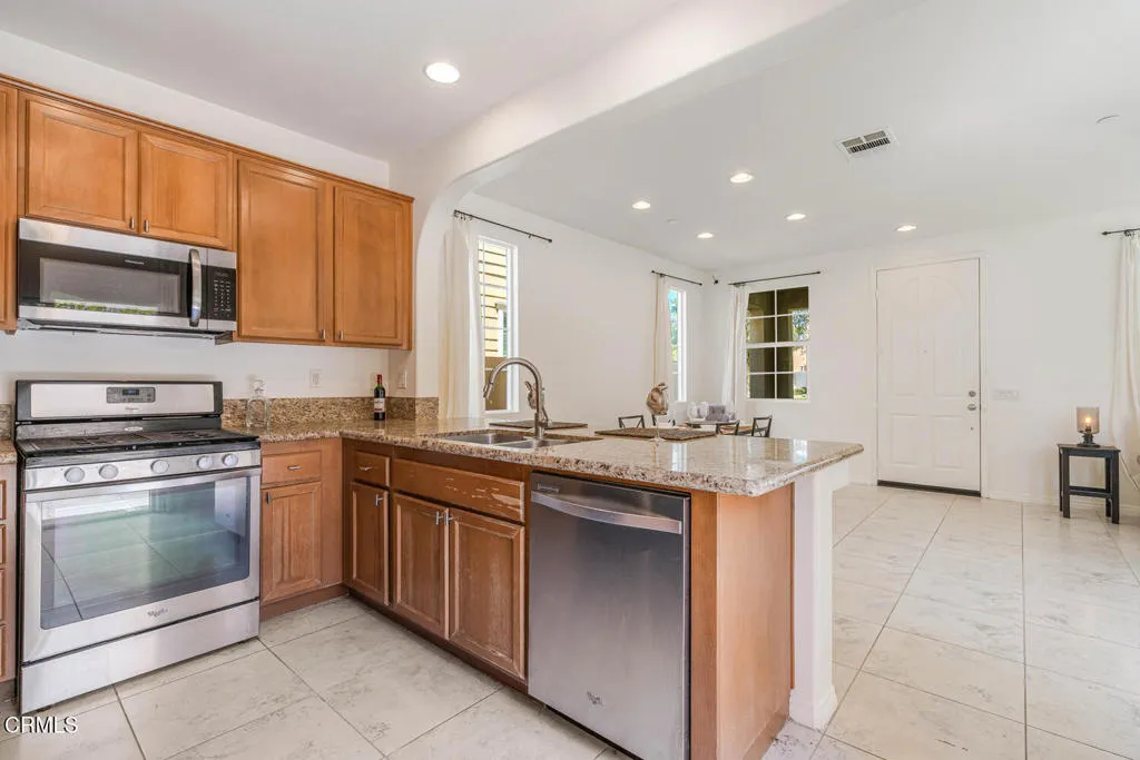674 Nile River Drive, Oxnard, California 93036 home-pic-12
