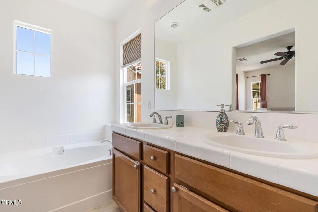 674 Nile River Drive, Oxnard, California 93036 home-pic-23