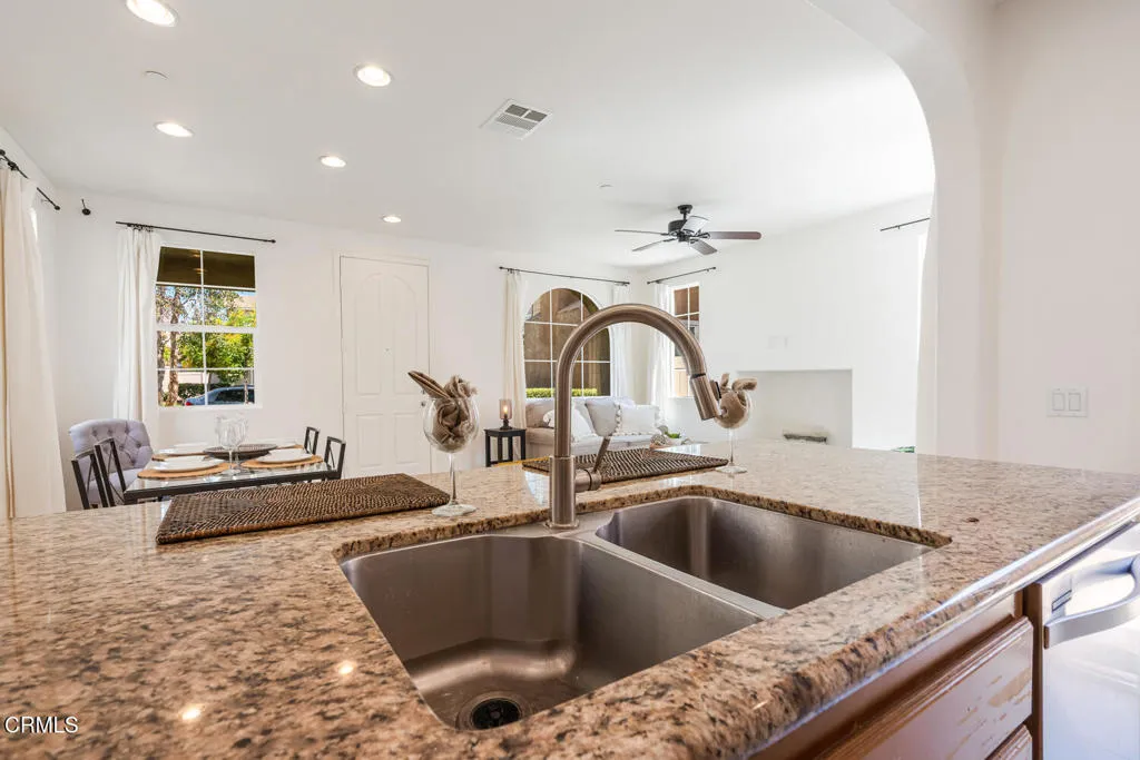 674 Nile River Drive, Oxnard, California 93036 home-pic-13
