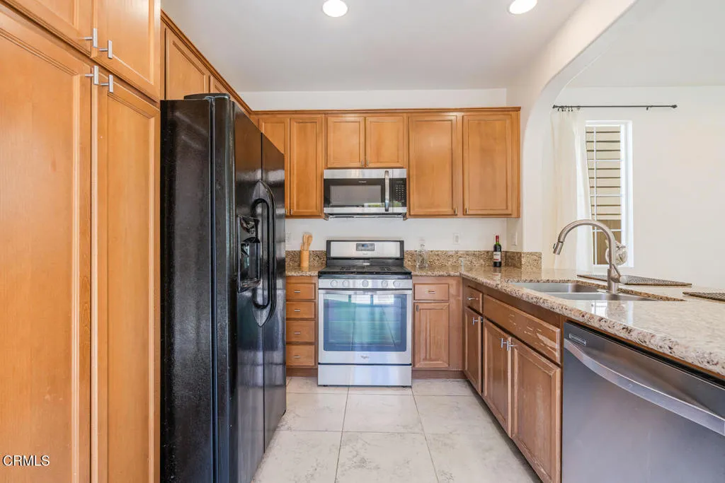 674 Nile River Drive, Oxnard, California 93036 home-pic-11