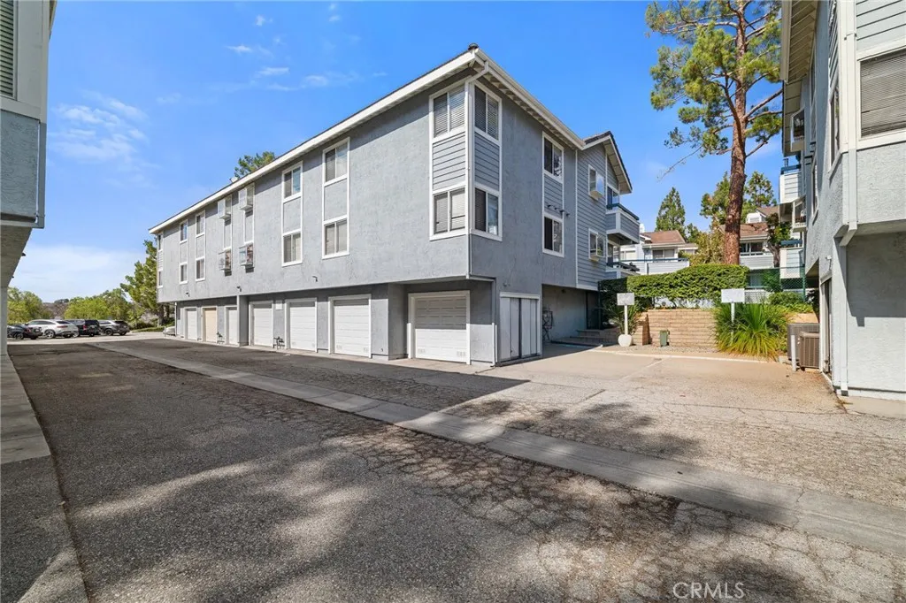 26750 Claudette Street 442, Canyon Country, California 91351 home-pic-28
