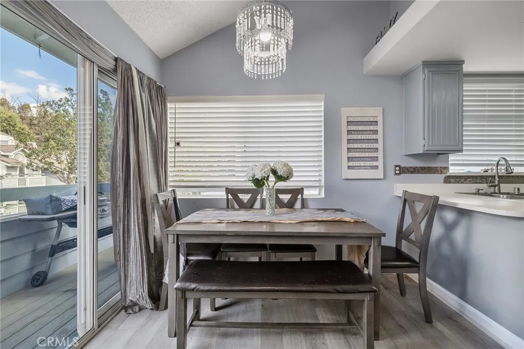 26750 Claudette Street 442, Canyon Country, California 91351 home-pic-6