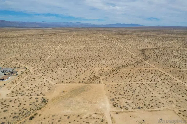 0 Mendiburu Rd, California City, California 93505
