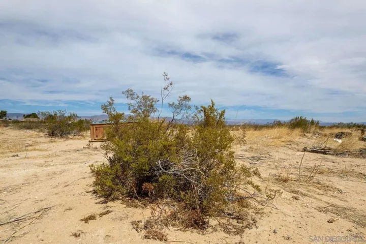 0 Mendiburu Rd, California City, California 93505