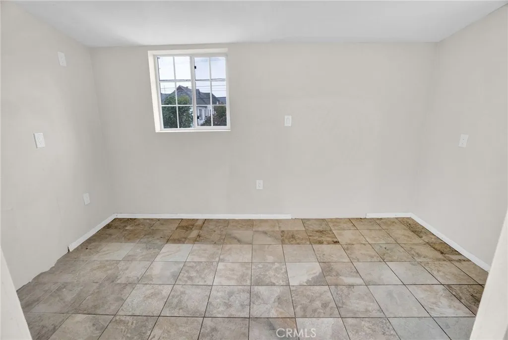 1417 S Norton Avenue, Los Angeles, California 90019 home-pic-21
