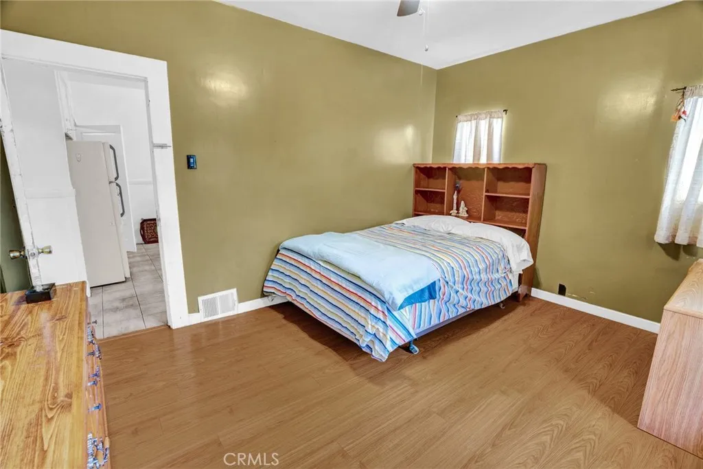 1417 S Norton Avenue, Los Angeles, California 90019 home-pic-11
