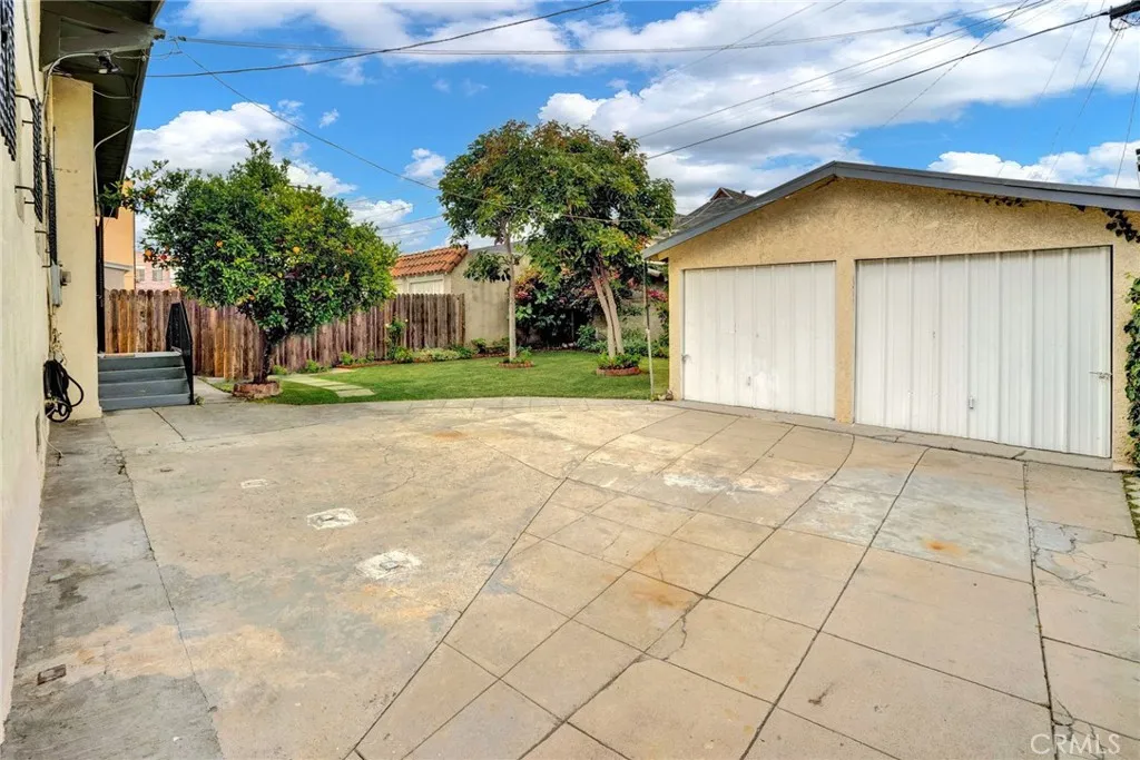 1417 S Norton Avenue, Los Angeles, California 90019 home-pic-27