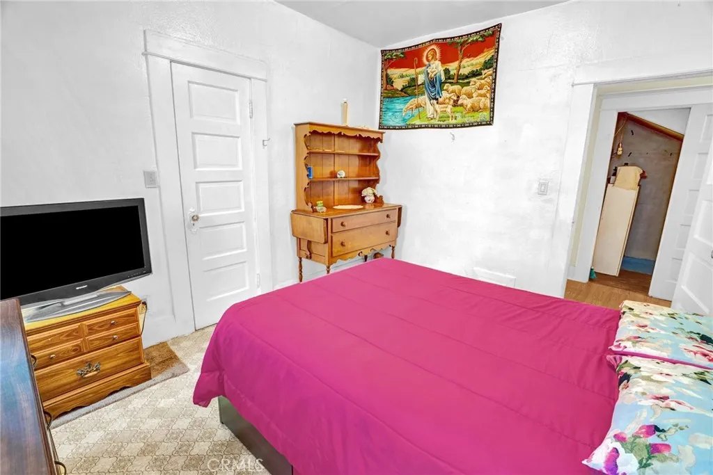 1417 S Norton Avenue, Los Angeles, California 90019 home-pic-13