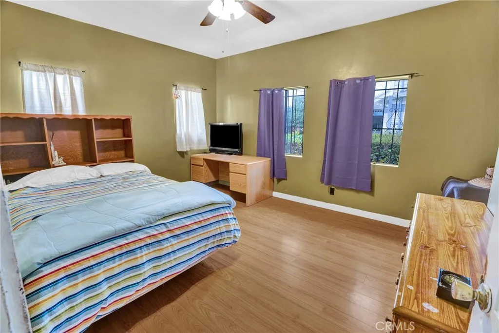 1417 S Norton Avenue, Los Angeles, California 90019 home-pic-10