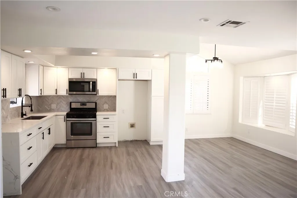 10535 Myrtle Street, Downey, California 90241 home-pic-8