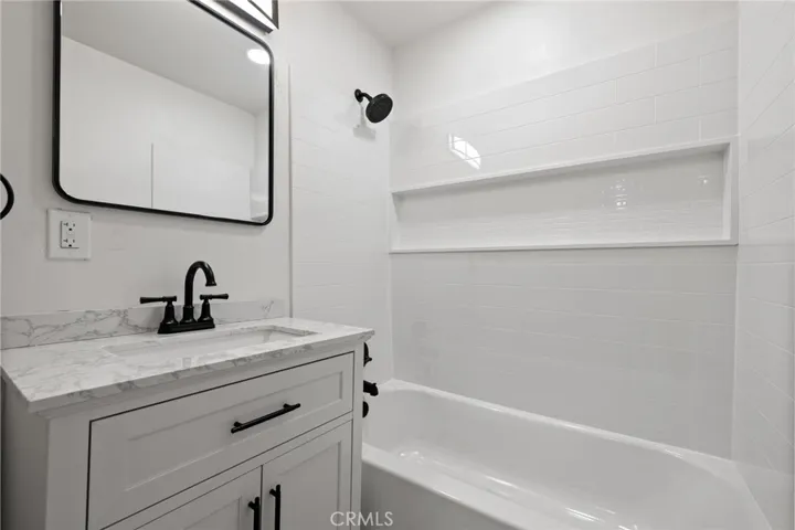 3123 Crestline Road, Bakersfield, California 93306