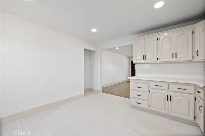 3123 Crestline Road, Bakersfield, California 93306