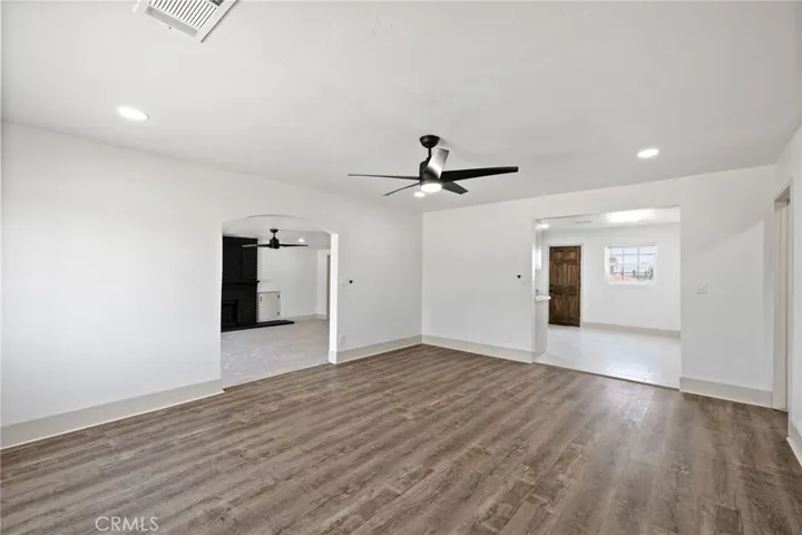 3123 Crestline Road, Bakersfield, California 93306
