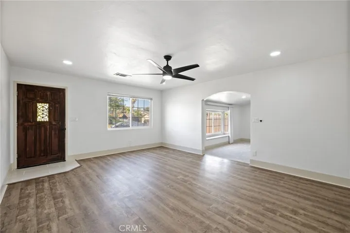 3123 Crestline Road, Bakersfield, California 93306