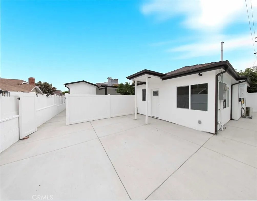 536 Myrtle Street A, Glendale, California 91203, 1 Bedroom Bedrooms, ,1 BathroomBathrooms,Residential Lease,For Rent,Myrtle,GD25187709