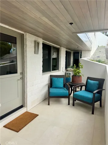 200 Alta Vista Way B, Laguna Beach, California 92651