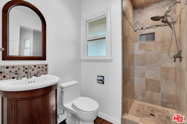 19341 Bryant Street, Northridge, California 91324
