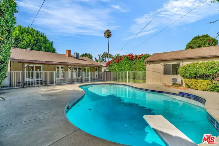 19341 Bryant Street, Northridge, California 91324