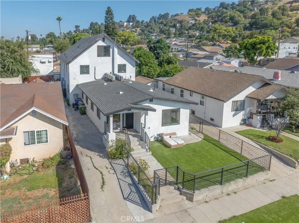 3115 Arvia Street 1a, Los Angeles, California 90065, 5 Bedrooms Bedrooms, ,3 BathroomsBathrooms,Residential Lease,For Rent,Arvia,WS25142004