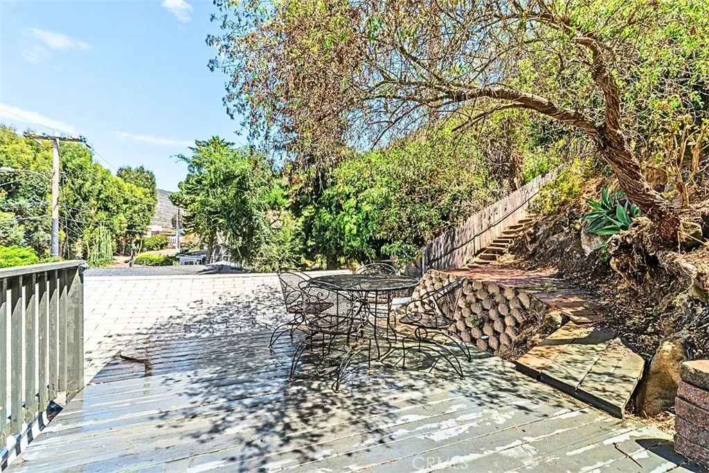 1595 Arroyo Drive, Laguna Beach, California 92651 home-pic-18