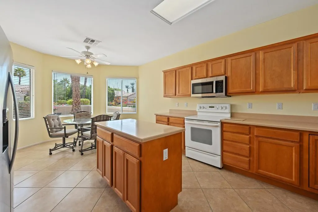 78904 Alliance Way, Palm Desert, California 92211 home-pic-11