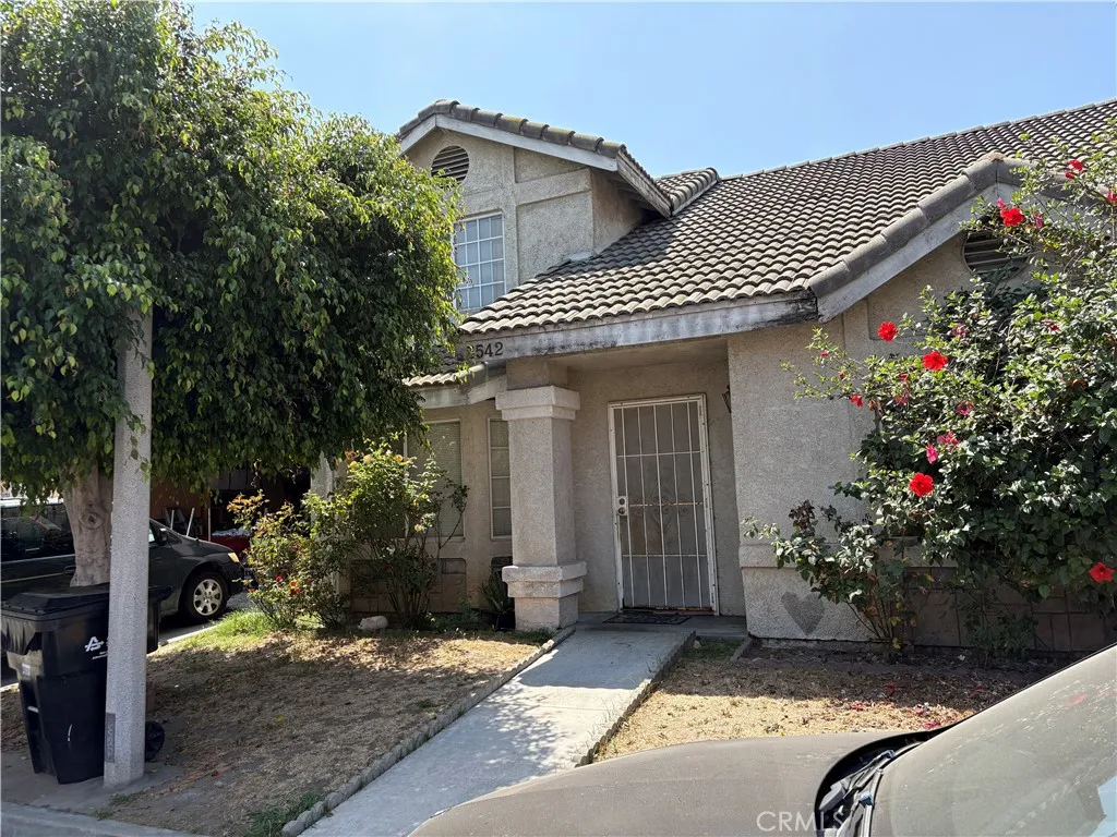 5542 Sun Lane, Bell Gardens, California 90201, 3 Bedrooms Bedrooms, ,2 BathroomsBathrooms,Residential,For Sale,Sun,DW25188031